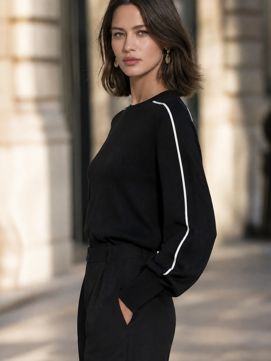 Contrast Piping Crew Neck Knit Sweater